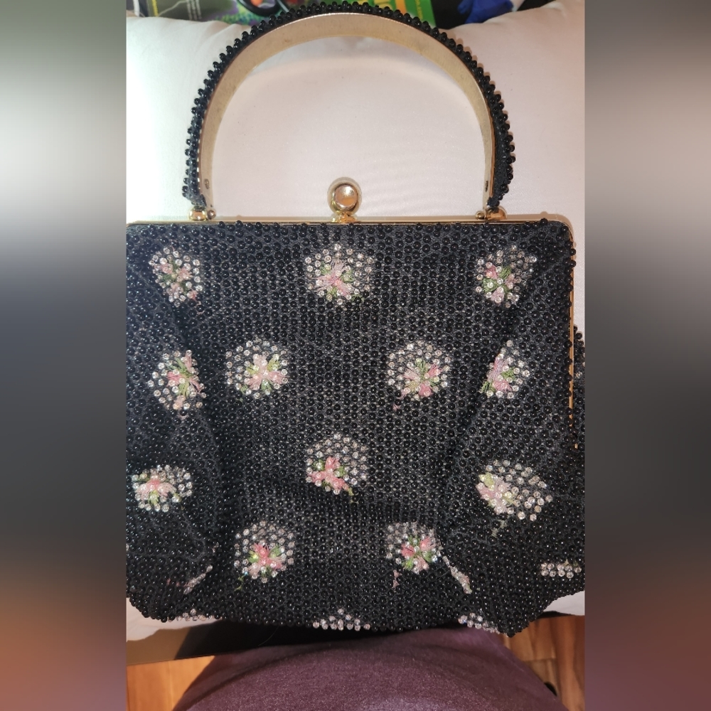 Corde Bead vintage black beaded bag with flower design